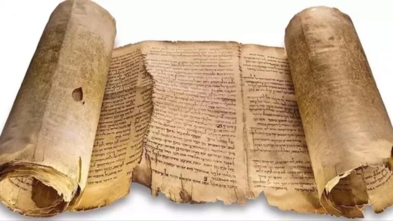 The Book of Enoch Banned from The Bible Tells the True Story of Humanity.mp4_snapshot_11.54_[2020.06.26_19.23.58]